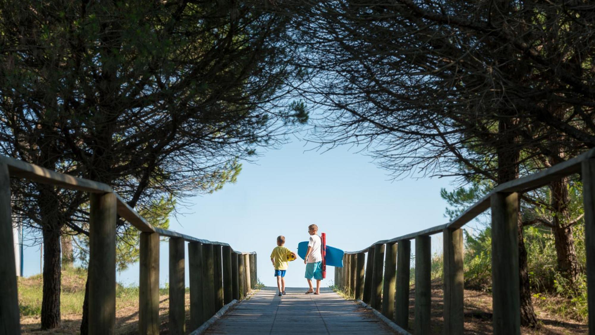 Costa Rica Bibione Eco Resort ภายนอก รูปภาพ