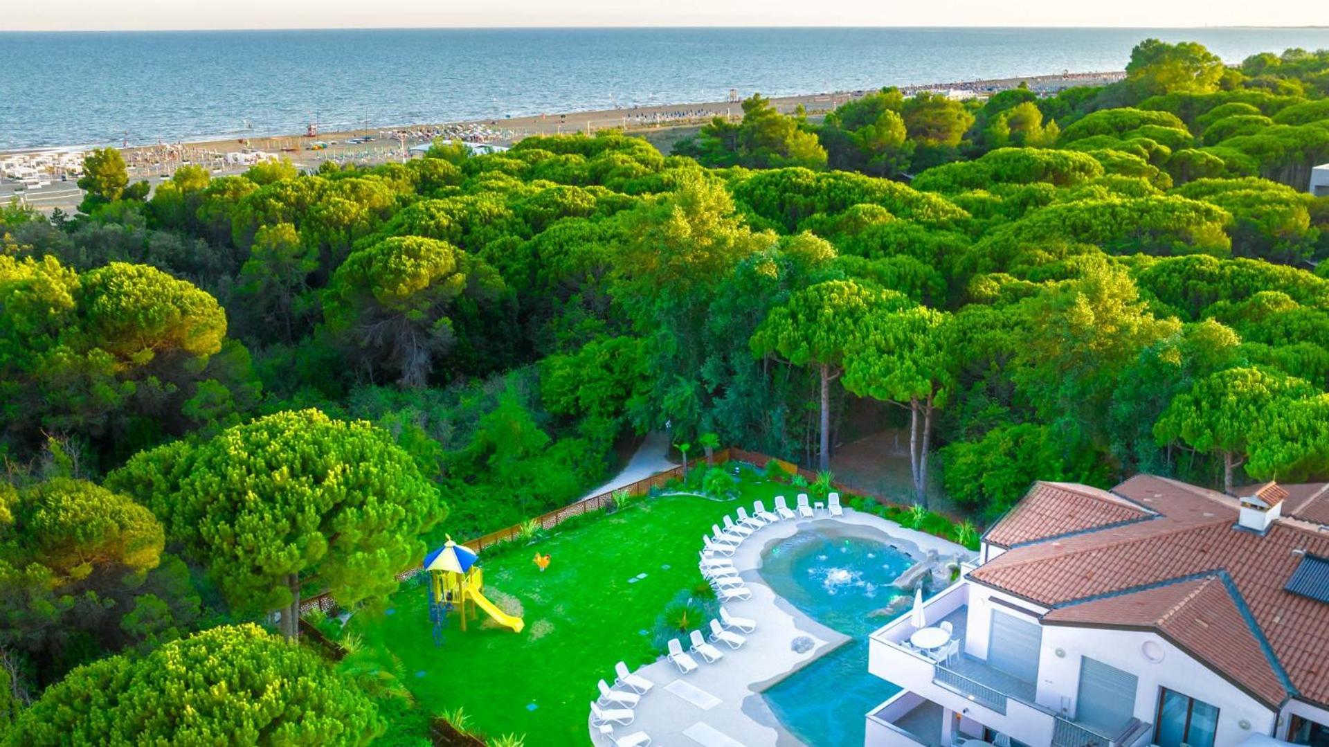 Costa Rica Bibione Eco Resort ภายนอก รูปภาพ